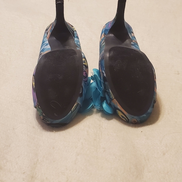 Spring/Summer Heels - Picture 2 of 3